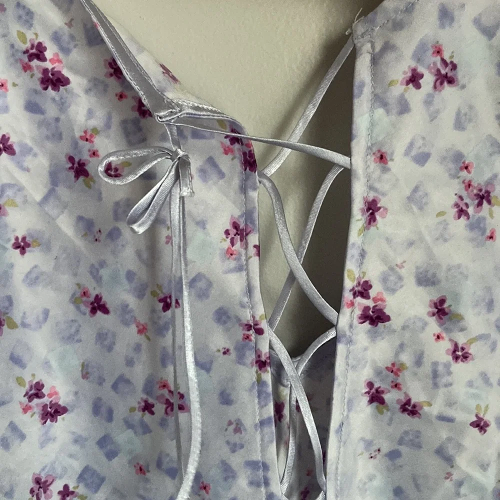 Lavender Satin Tank Top - Picture 5 of 6